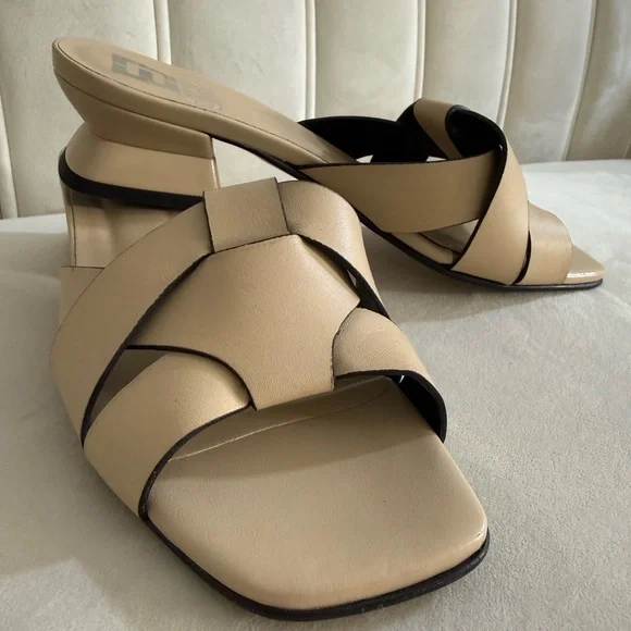 Emanuele Crasto Size 38 Leather Slides - Picture 2 of 12